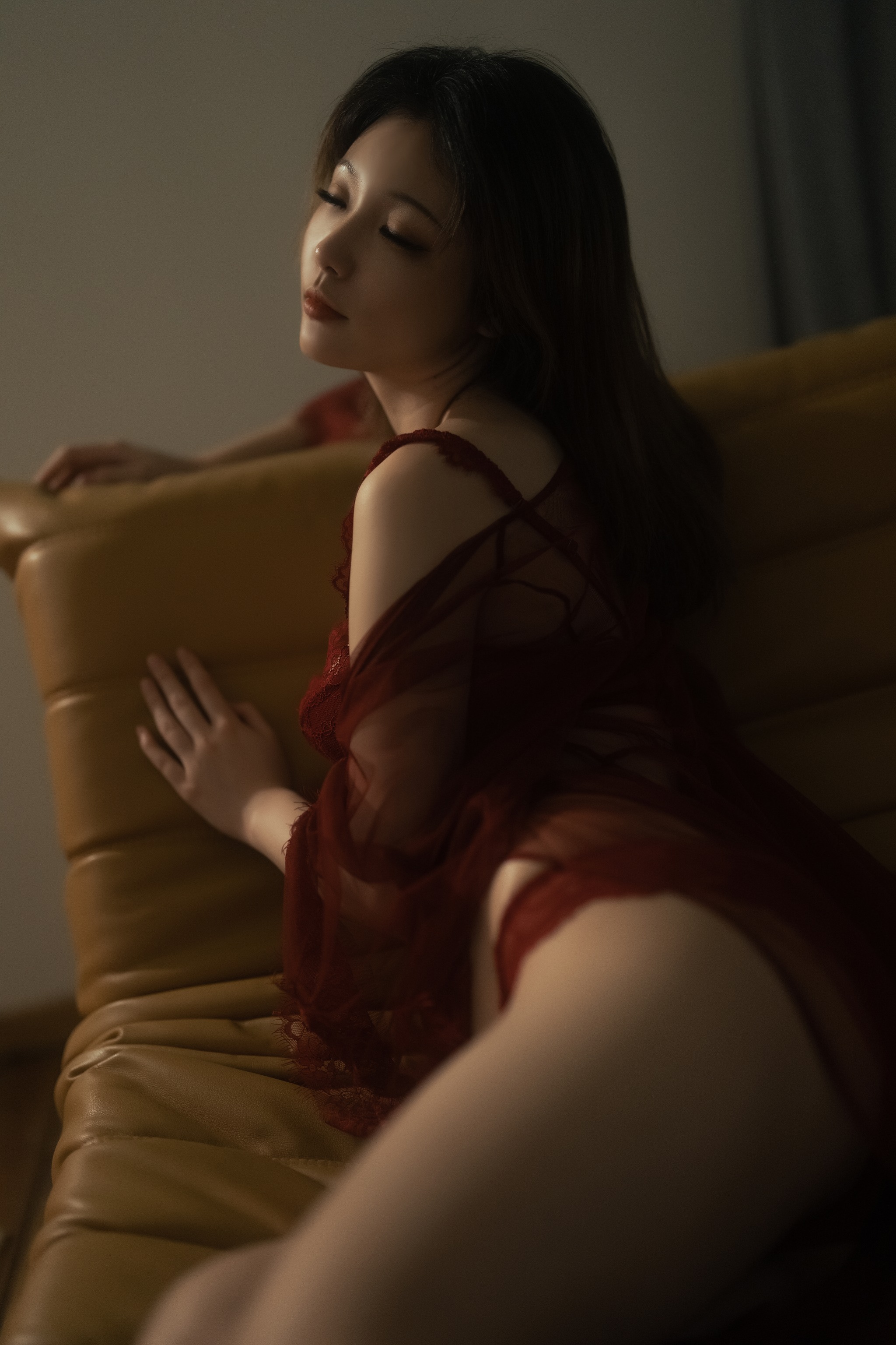 图片[1]-桃良阿宅 – NO.011 红烛 [43P]-XikXak